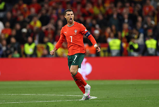 CR7 đã ghi ba bàn chỉ trong hai trận vòng loại