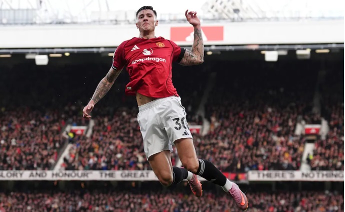 Hai bàn thắng từ Mount và Sesko giúp đội bóng lấy lại tự tin