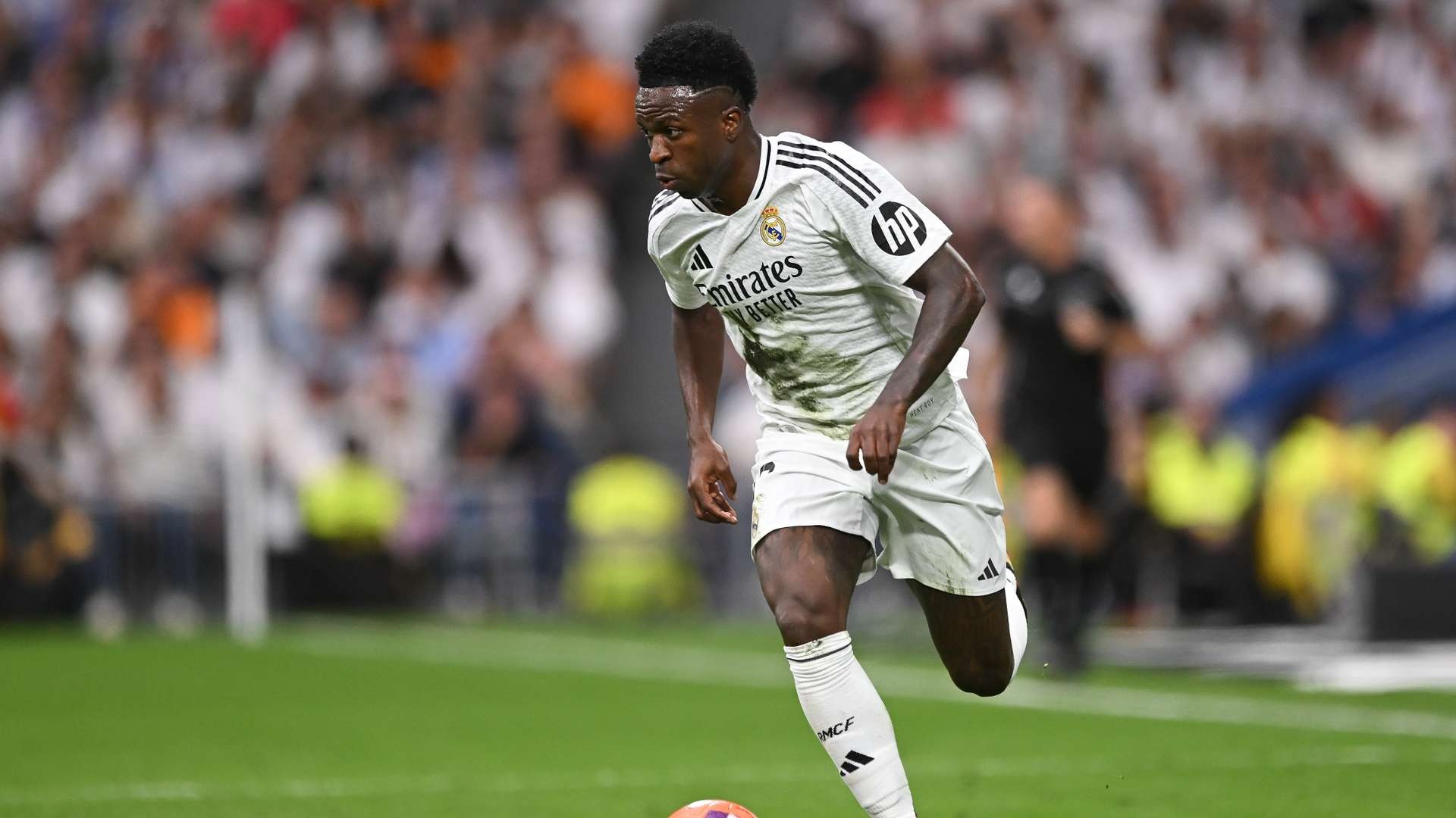 Vinicius Jr đối diện nguy cơ bị thay thế